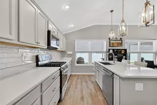 6729 Mesker Pl, The Villages, FL 34762 - Photo 8