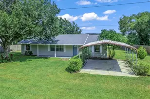 11495 SE 121st Lane Rd, Belleview, FL 34420 - Photo 2
