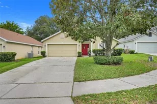 17428 Woodfair Dr, Clermont, FL 34711 - Photo 2
