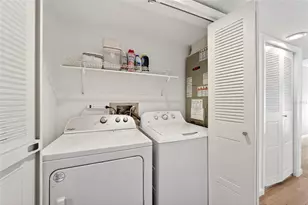 1051 S Highland St, Mount Dora, FL 32757 - Photo 16