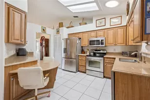 26927 Forest Hills St, Leesburg, FL 34748 - Photo 8