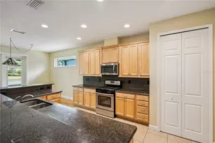 8301 Bridgeport Bay Cir, Mount Dora, FL 32757 - Photo 28