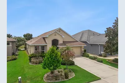 8301 Bridgeport Bay Circle, Mount Dora, FL 32757 - Photo 4
