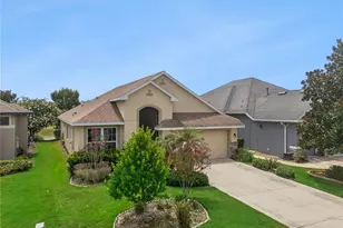 8301 Bridgeport Bay Cir, Mount Dora, FL 32757 - Photo 4