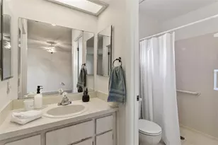 822 Dundee Cir, Leesburg, FL 34788 - Photo 20