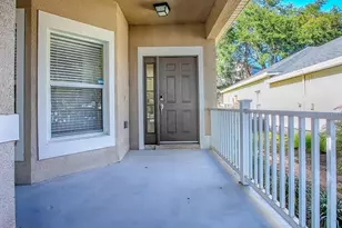 1321 Kellogg Dr, Tavares, FL 32778 - Photo 2