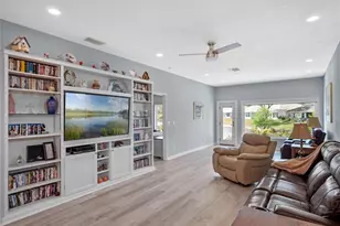 21849 Tartan St, Leesburg, FL 34748 - Photo 8