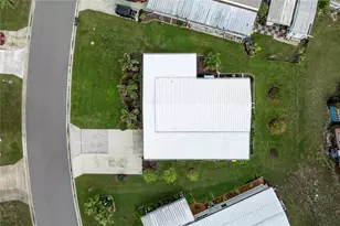 1424 Mohawk Cir, Tavares, FL 32778 - Photo 4