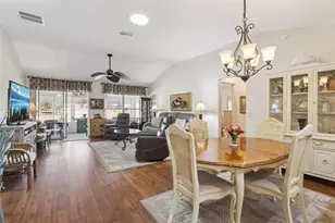 17194 SE 85th Willowick Cir, The Villages, FL 32162 - Photo 14