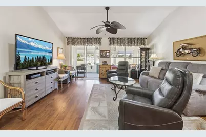 17194 SE 85th Willowick Circle, The Villages, FL 32162 - Photo 4