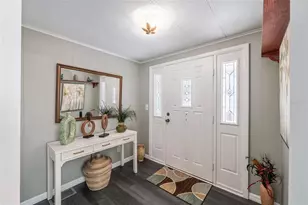 1805 Kaufman Cir, The Villages, FL 32159 - Photo 10