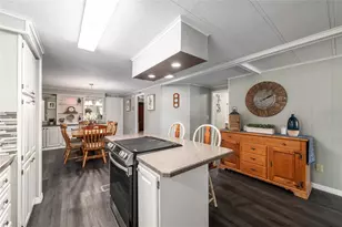 1805 Kaufman Cir, The Villages, FL 32159 - Photo 16