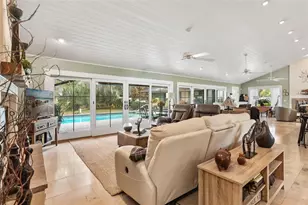 9175 Silver Lake Dr, Leesburg, FL 34788 - Photo 10