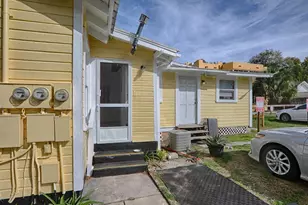 422 E Citrus Ave, Eustis, FL 32726 - Photo 6