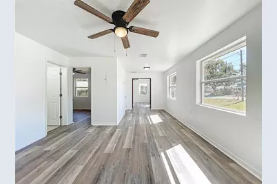 301 E Atwater Avenue, Eustis, FL 32726 - Photo 6