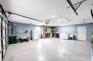 817 Berry Hill Cir, Fruitland Park, FL 34731 - Photo 34