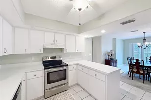 817 Berry Hill Cir, Fruitland Park, FL 34731 - Photo 10