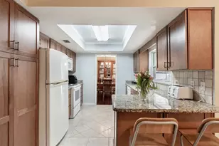 7611 Wethersfield Dr, Orlando, FL 32819 - Photo 10