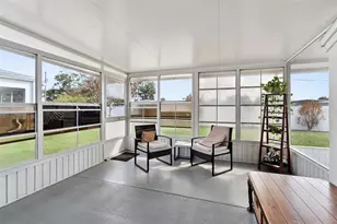 1581 Oakview Cir SE, Winter Haven, FL 33880 - Photo 16