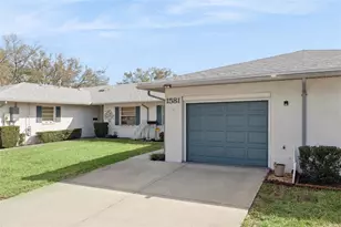 1581 Oakview Cir SE, Winter Haven, FL 33880 - Photo 2