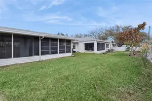 1581 Oakview Cir SE, Winter Haven, FL 33880 - Photo 16