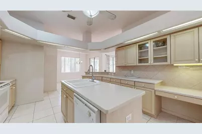 19701 SW 93rd Place, Dunnellon, FL 34432 - Photo 8