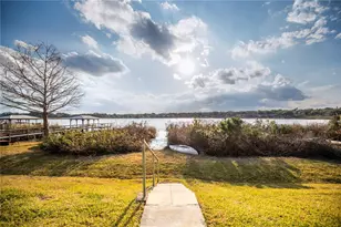 1547 Lake Villa Dr, Tavares, FL 32778 - Photo 4