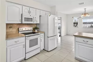 1547 Lake Villa Dr, Tavares, FL 32778 - Photo 10