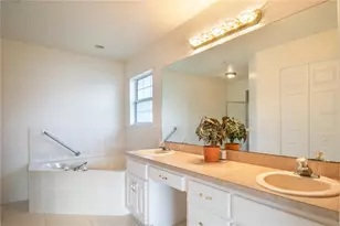 1547 Lake Villa Dr, Tavares, FL 32778 - Photo 20