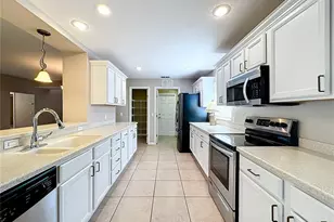 26815 White Plains Way, Leesburg, FL 34748 - Photo 14