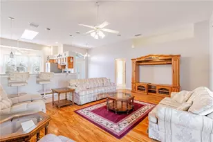 5732 Freeport Dr, Tavares, FL 32778 - Photo 4