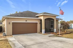13000 Yale Bluff Dr, Grand Island, FL 32735 - Photo 1