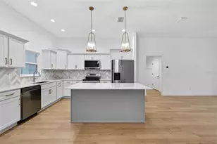 1511 Co Rd 243A, Wildwood, FL 34785 - Photo 10