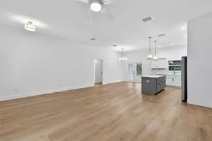 1511 Co Rd 243A, Wildwood, FL 34785 - Photo 6