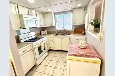 1100 Martinique Drive #105, Winter Haven, FL 33884 - Photo 6