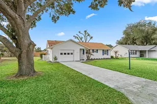 1605 Selkirk Dr, Leesburg, FL 34788 - Photo 2