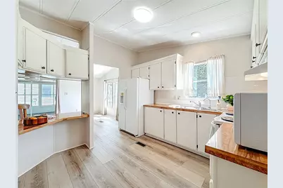 741 Royal Palm Avenue, The Villages, FL 32159 - Photo 6