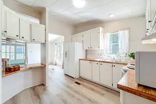 741 Royal Palm Ave, The Villages, FL 32159 - Photo 6