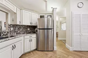 33004 Joel Ct, Leesburg, FL 34788 - Photo 12