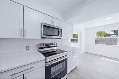 2210 Blackwood Drive, Venice, FL 34293 - Photo 14