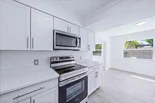 2210 Blackwood Dr, Venice, FL 34293 - Photo 14