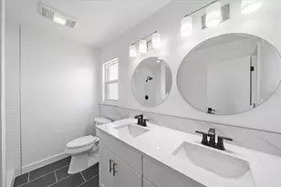 2210 Blackwood Dr, Venice, FL 34293 - Photo 26