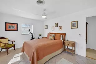 33225 Lakeshore Dr, Tavares, FL 32778 - Photo 30