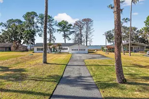 33225 Lakeshore Dr, Tavares, FL 32778 - Photo 48