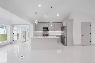 28055 Leuty Rd, Okahumpka, FL 34762 - Photo 10