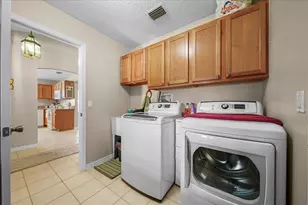 821 San Salvador Dr, The Villages, FL 32159 - Photo 50