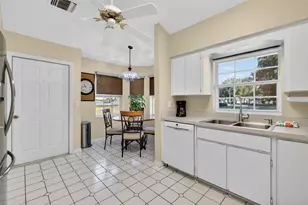 21618 Queen Elizabeth Ct, Leesburg, FL 34748 - Photo 22