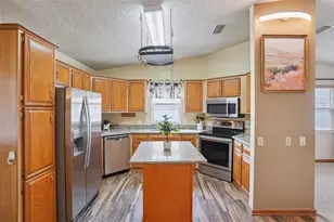 1833 W Schwartz Blvd, The Villages, FL 32159 - Photo 12