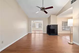 6131 Sparling Hills Cir, Orlando, FL 32808 - Photo 6