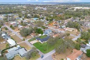 1310 E Crooked Lake Dr, Eustis, FL 32726 - Photo 42